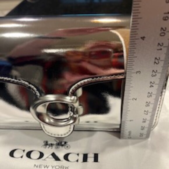 NWOT Authentic Coach Tabby Shoulder Bag 20 in Mirror Metallic Leather - Picture 11 of 11